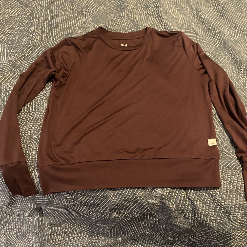 Vuori ladies small lightweight top